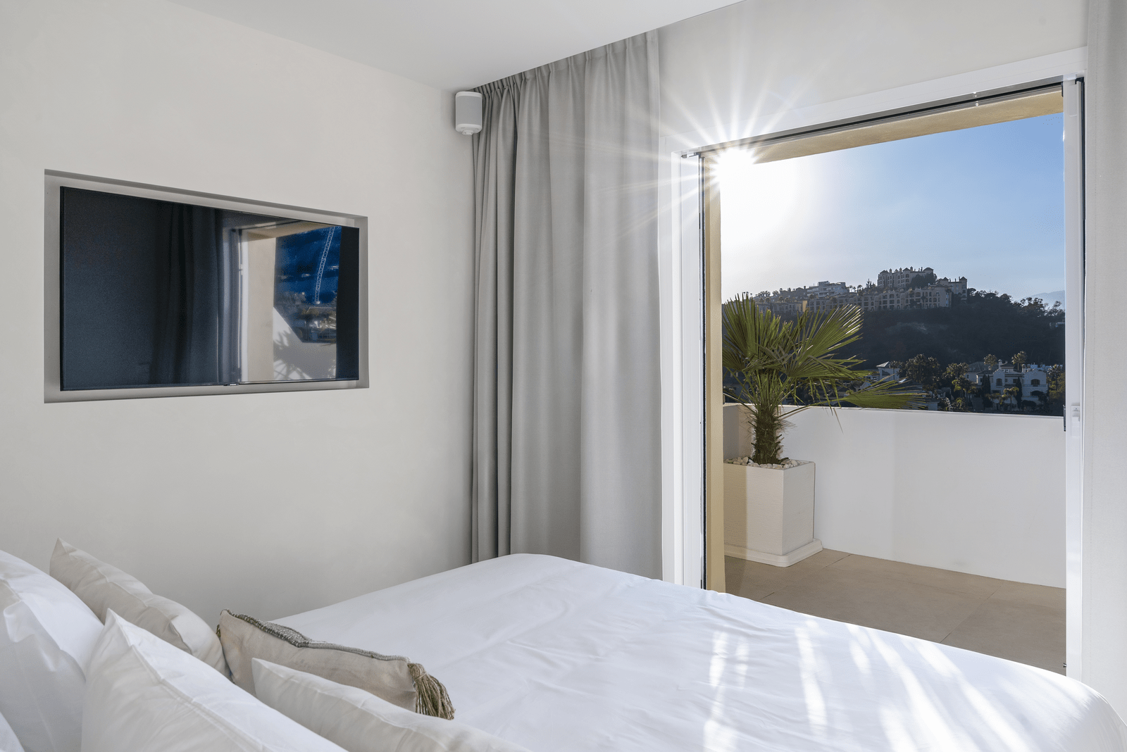 3-bedroom duplex penthouse in La Quinta, Marbella – image 18