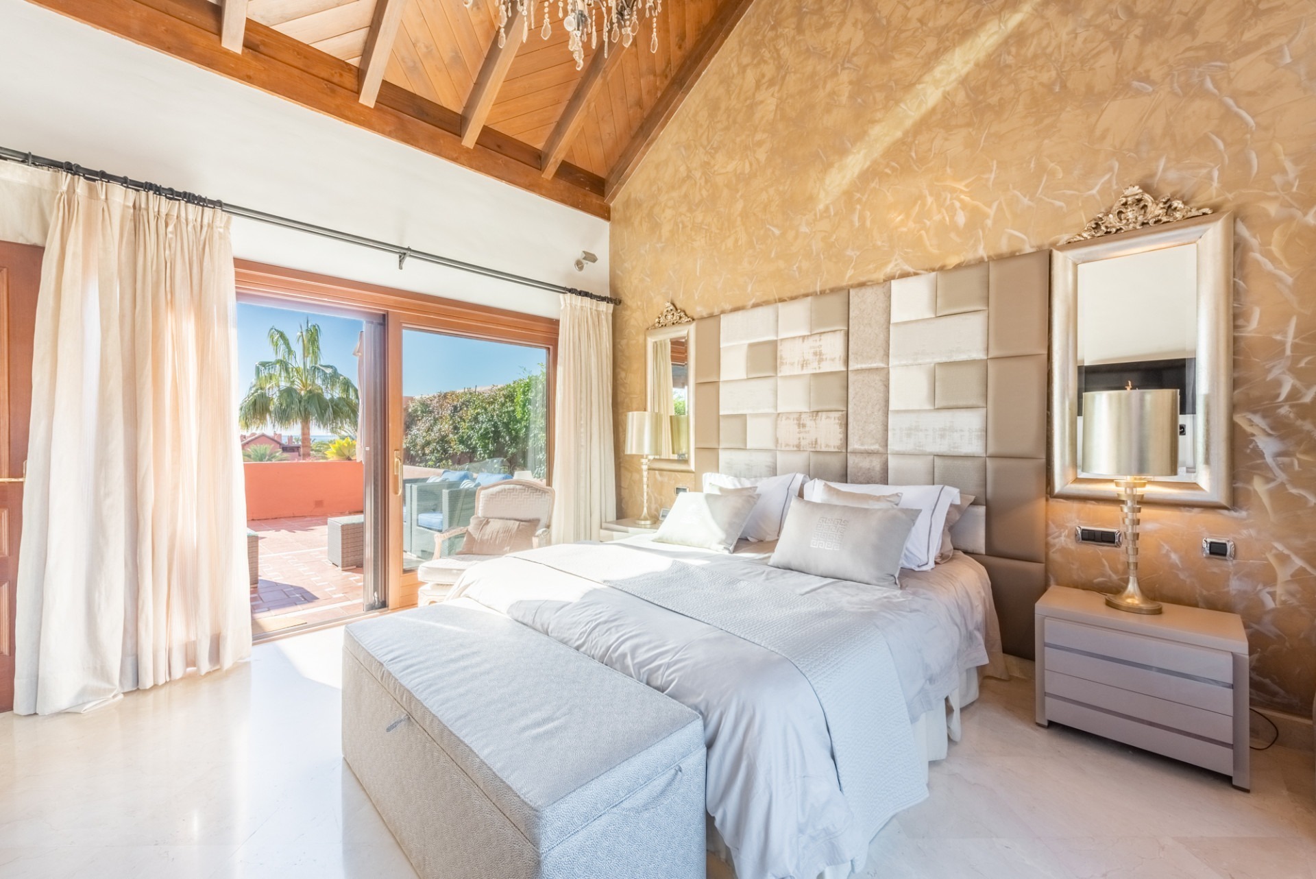 3-bedroom Penthouse in New Golden Mile
