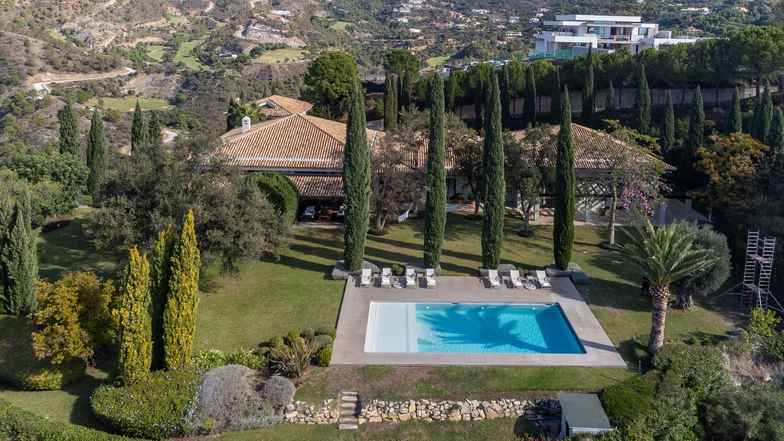 8-bedroom villa in La Zagaleta, Marbella – image 2