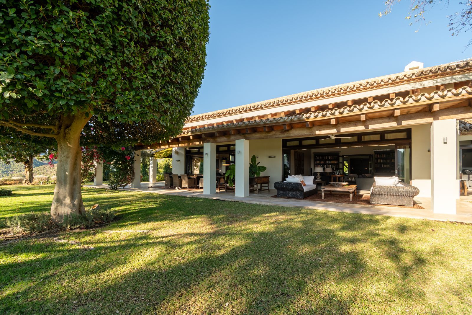 8-bedroom villa in La Zagaleta, Marbella – image 3