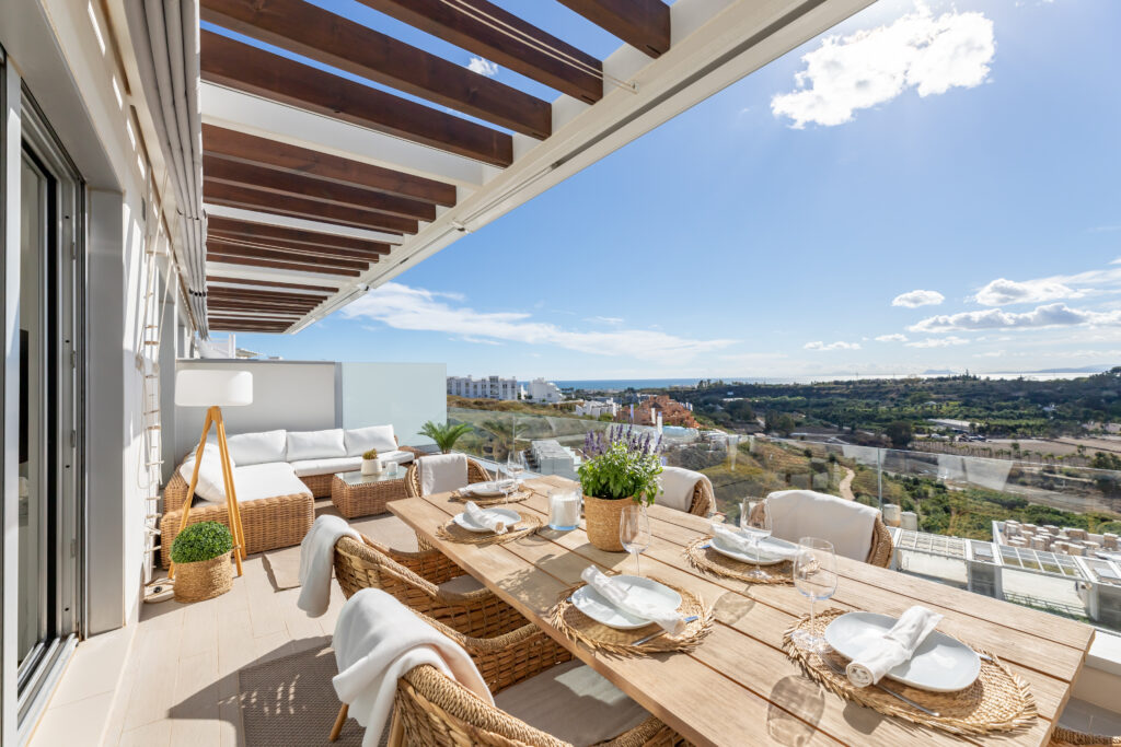 Comparing U.S. and Spanish Real Estate Markets 5