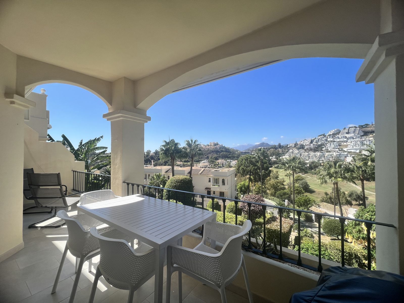 2-bedroom Penthouse Duplex in La Quinta