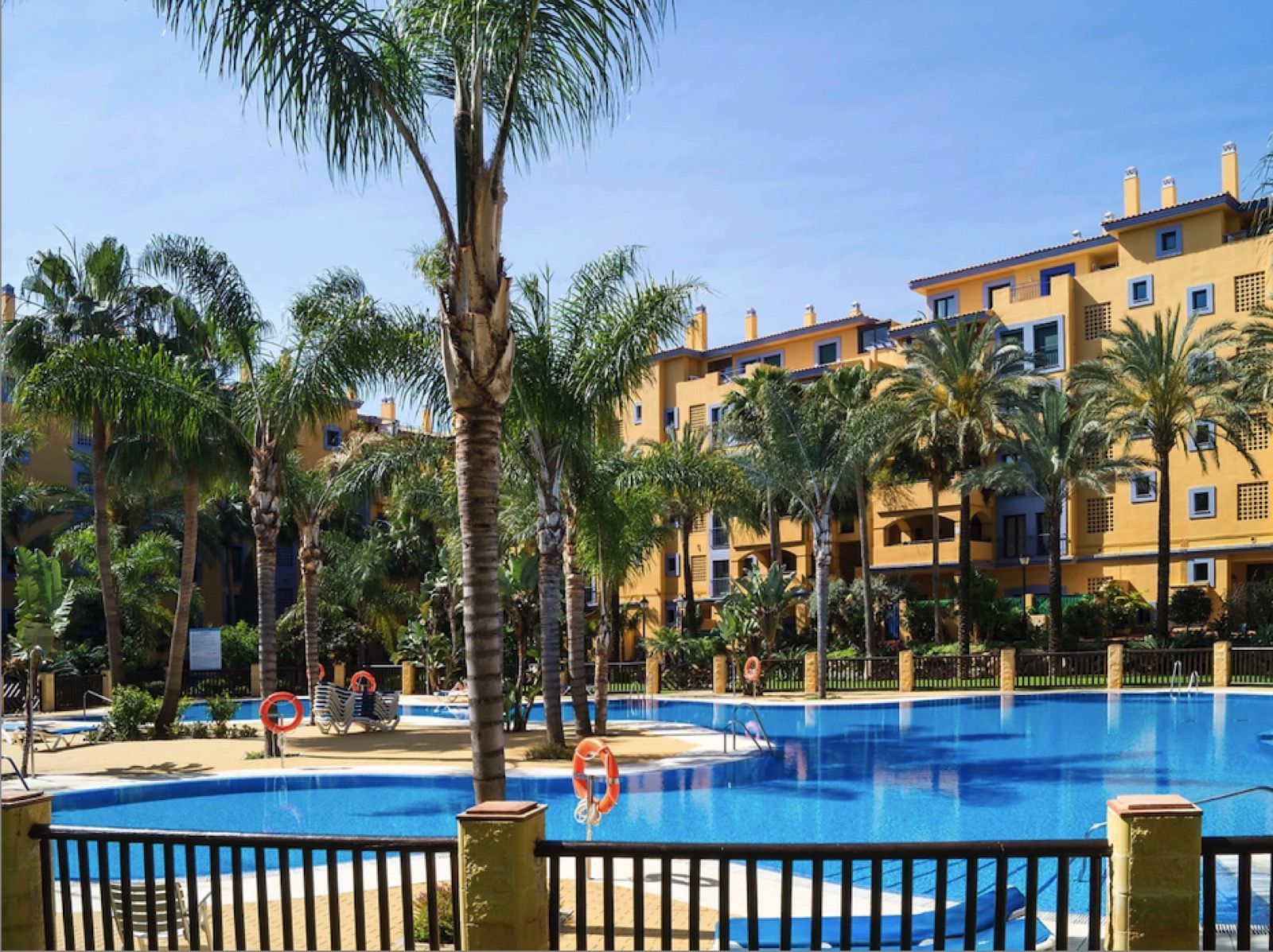 2-bedroom Apartment in Cortijo Blanco