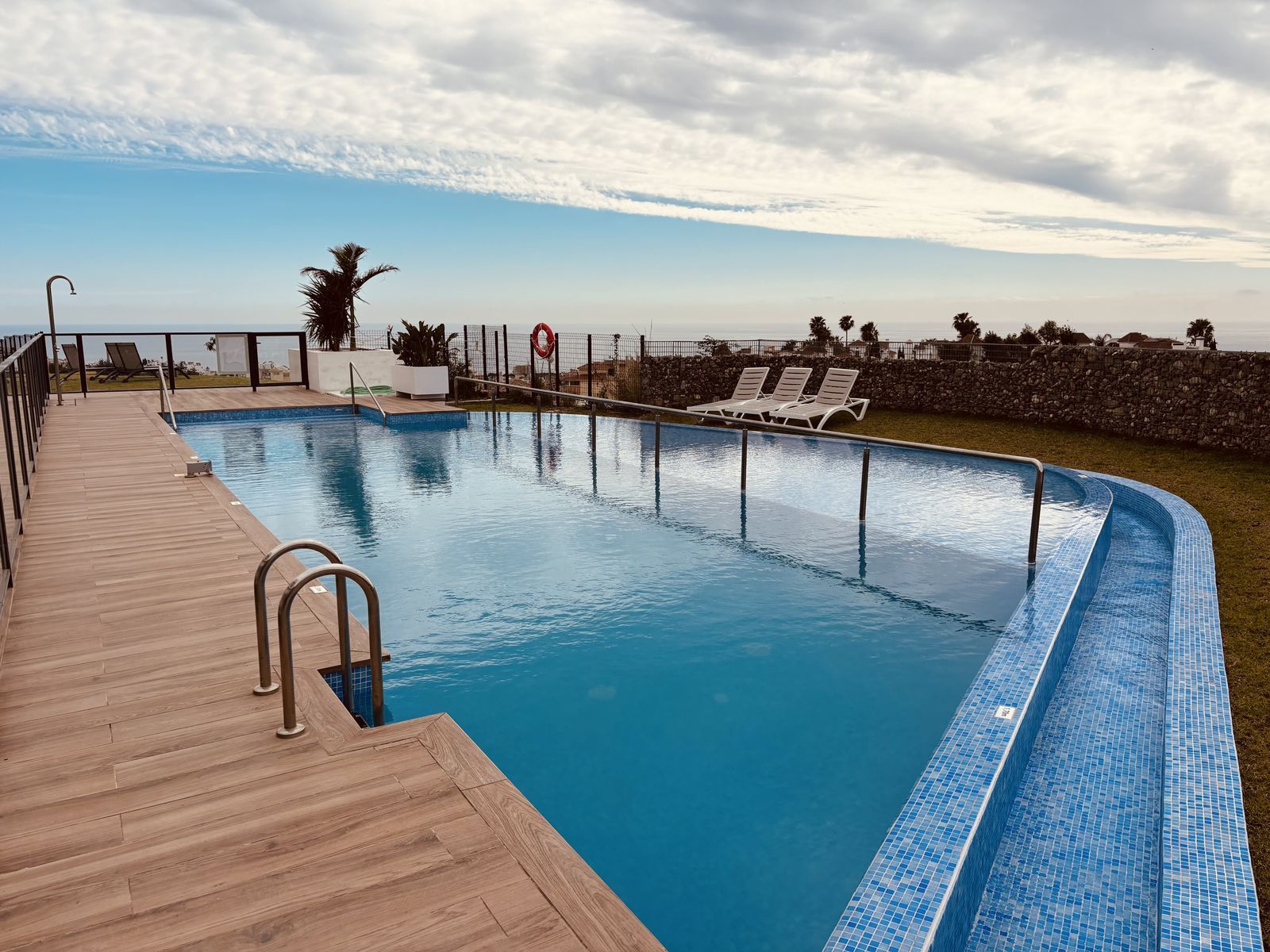 4-bedroom Semi-Detached House in Riviera del Sol