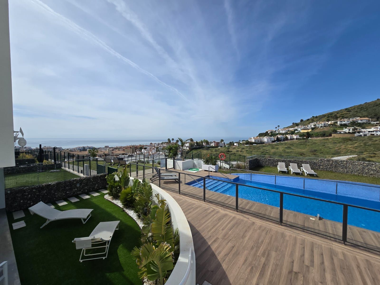 3-bedroom Semi-Detached House in Riviera del Sol