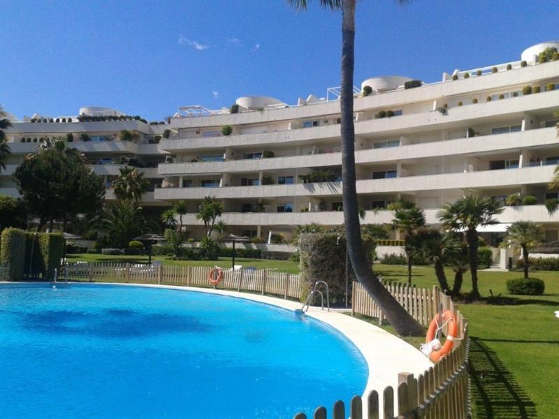 3-bedroom Apartment in Estepona