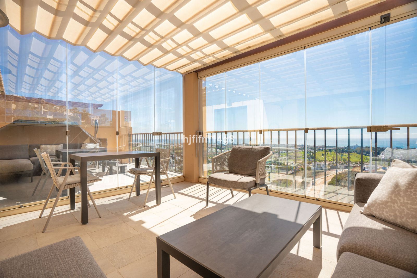 2-bedroom Penthouse in Benahavís