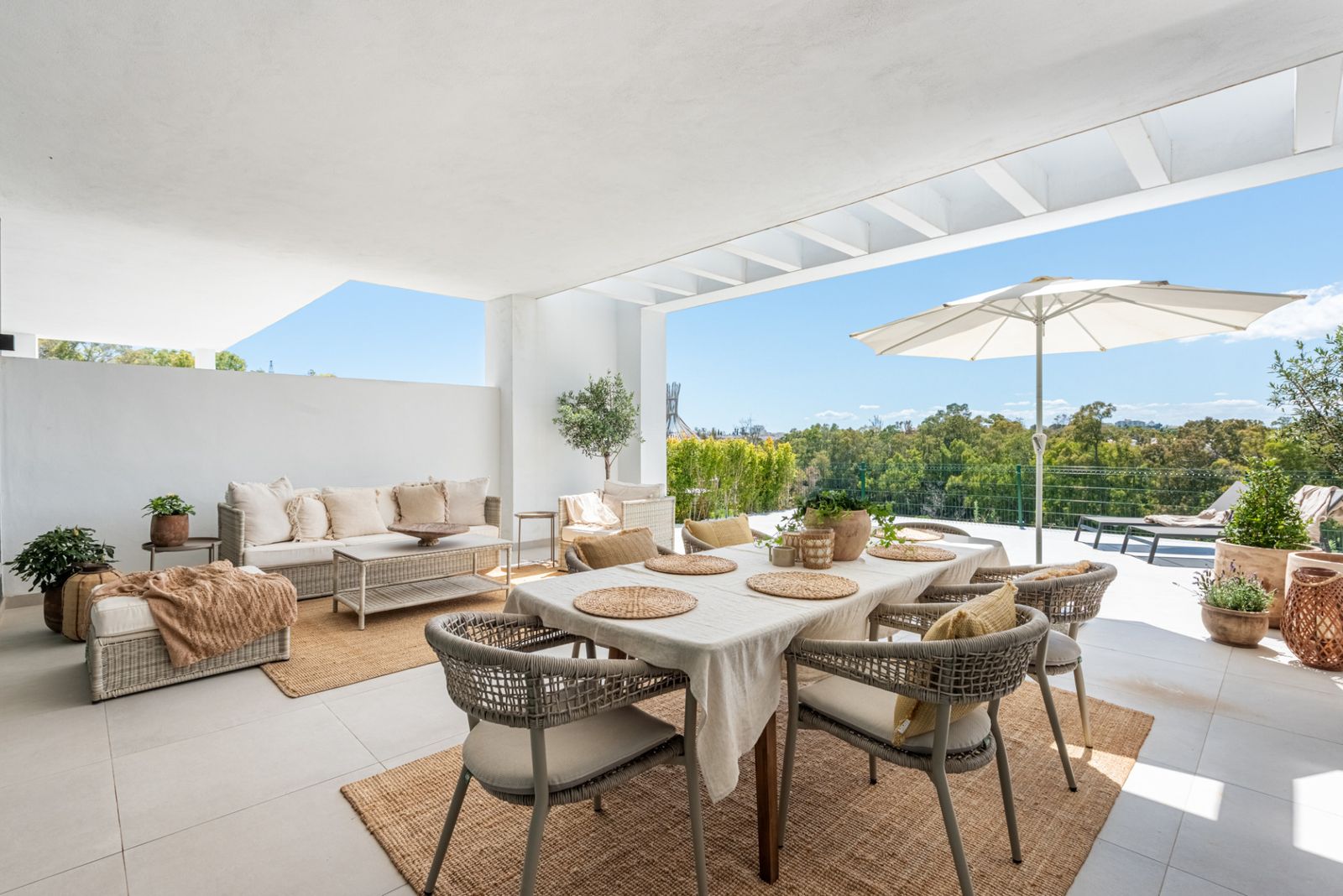 4-bedroom Semi-Detached House in San Pedro de Alcántara