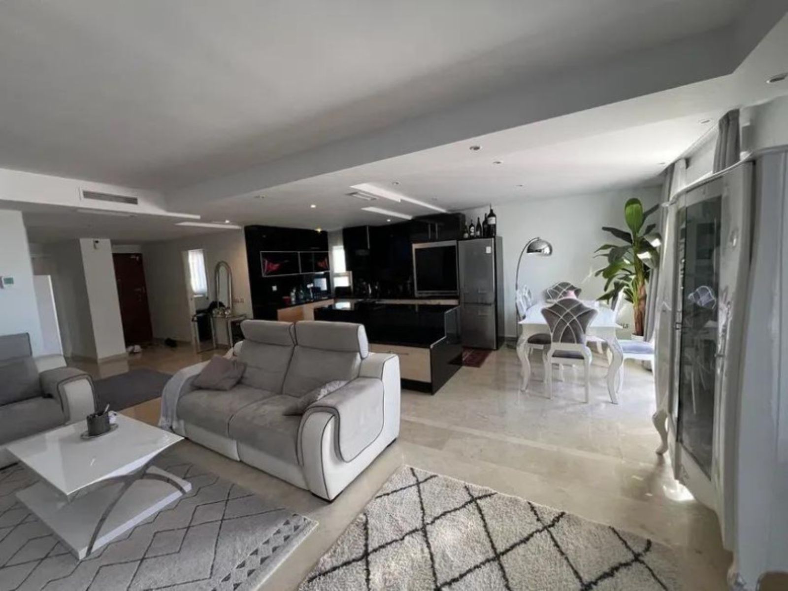 3-bedroom Apartment in Nueva Andalucia