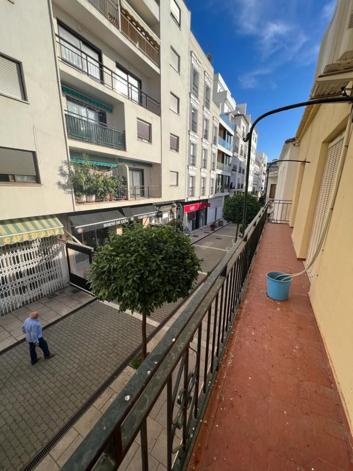 12-bedroom Semi-Detached House in Estepona