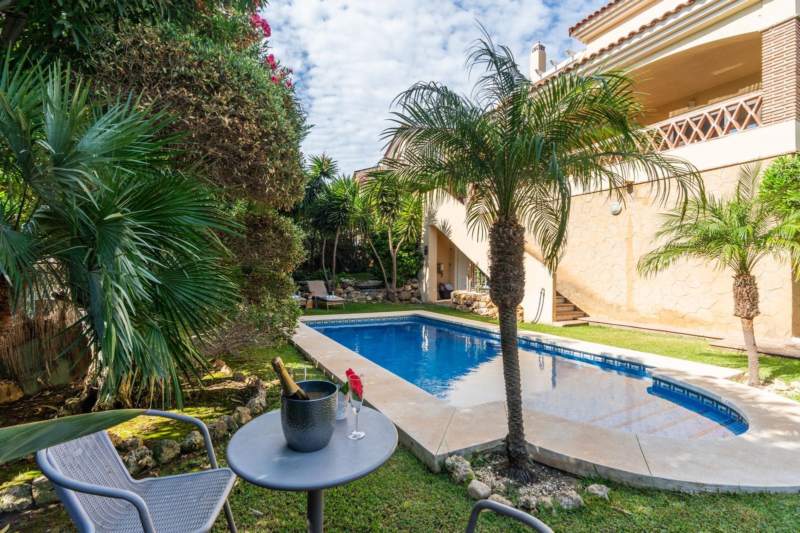 4-bedroom Villa in Riviera del Sol