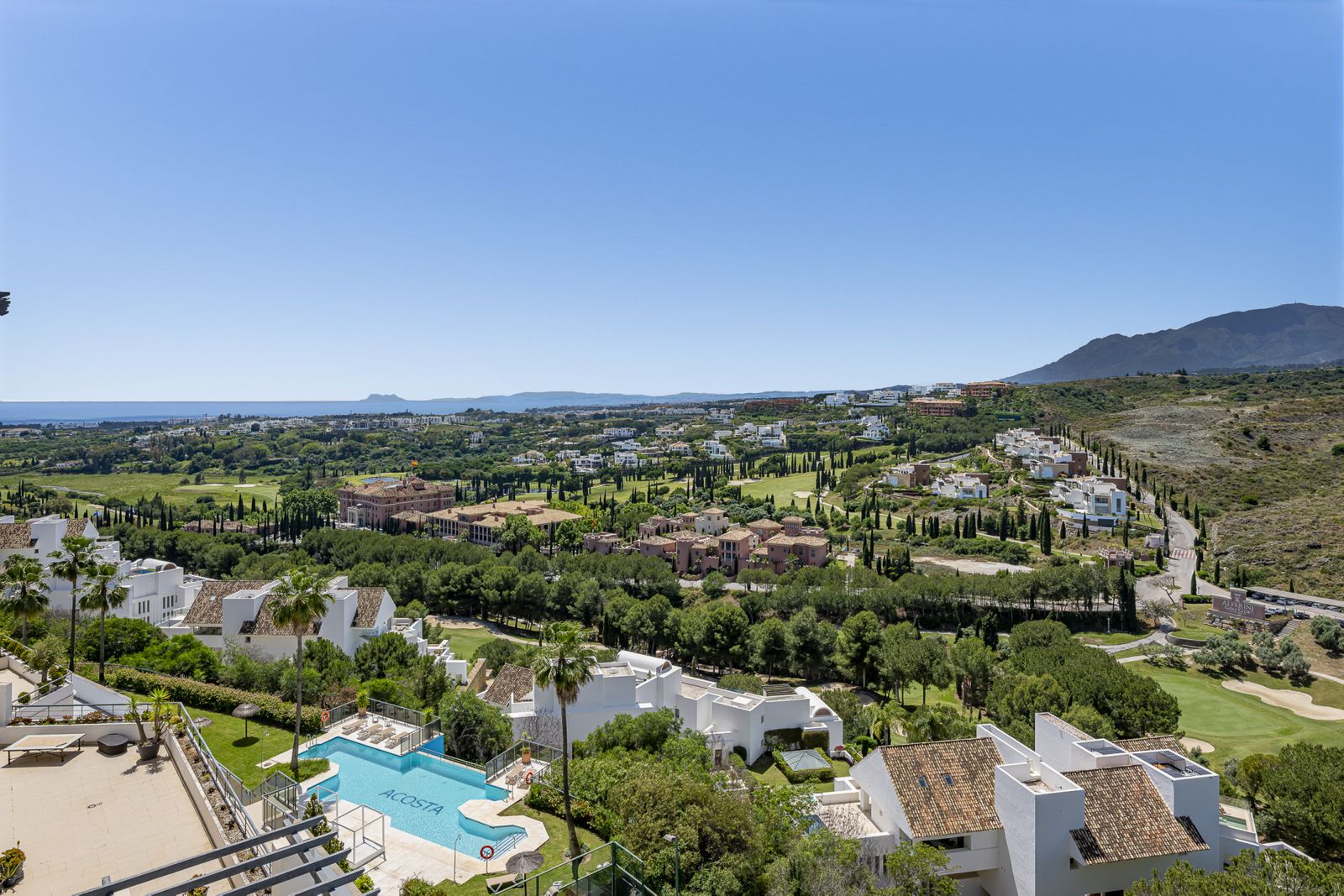 3-bedroom Penthouse in Benahavís