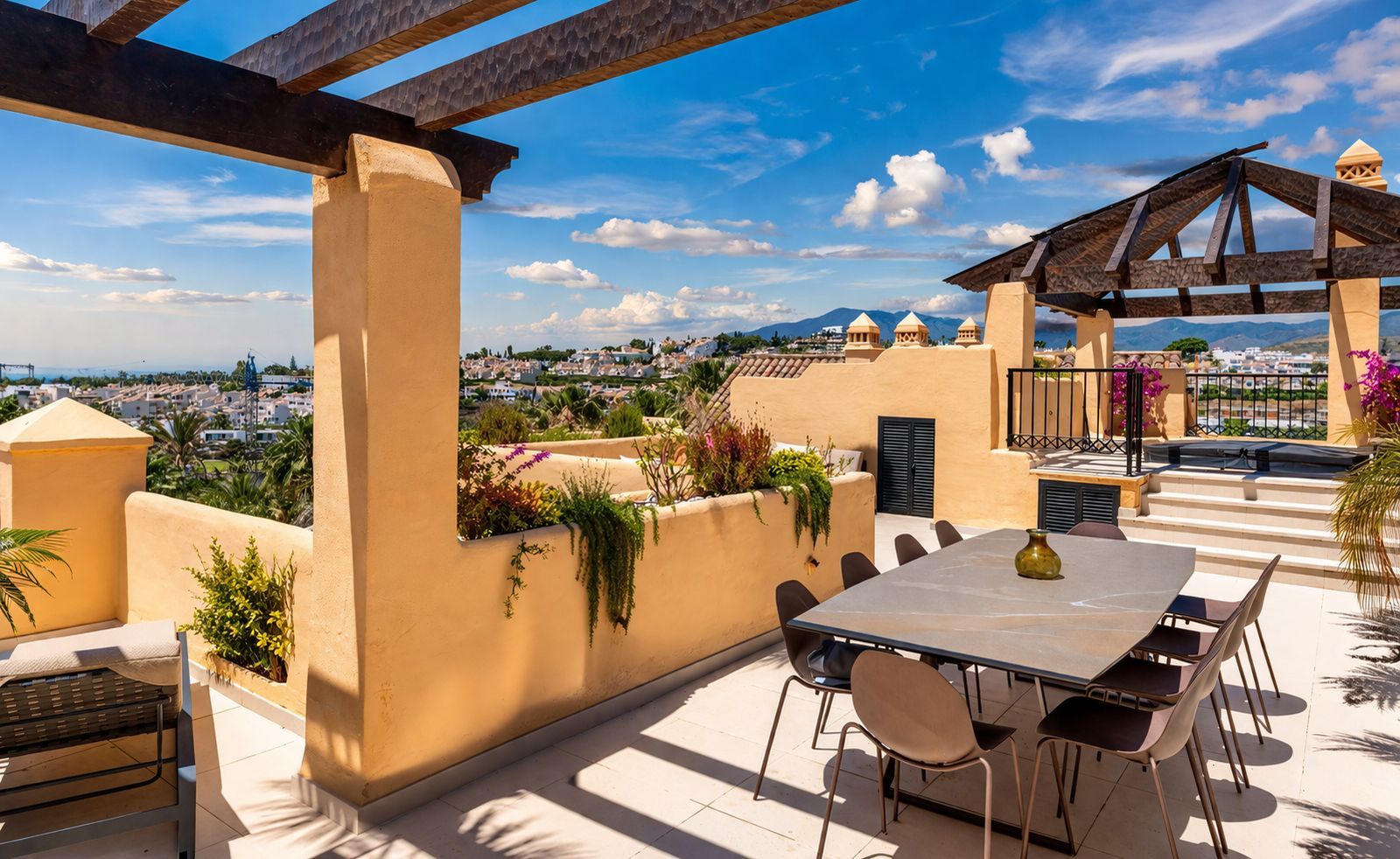 3-bedroom Penthouse Duplex in Atalaya