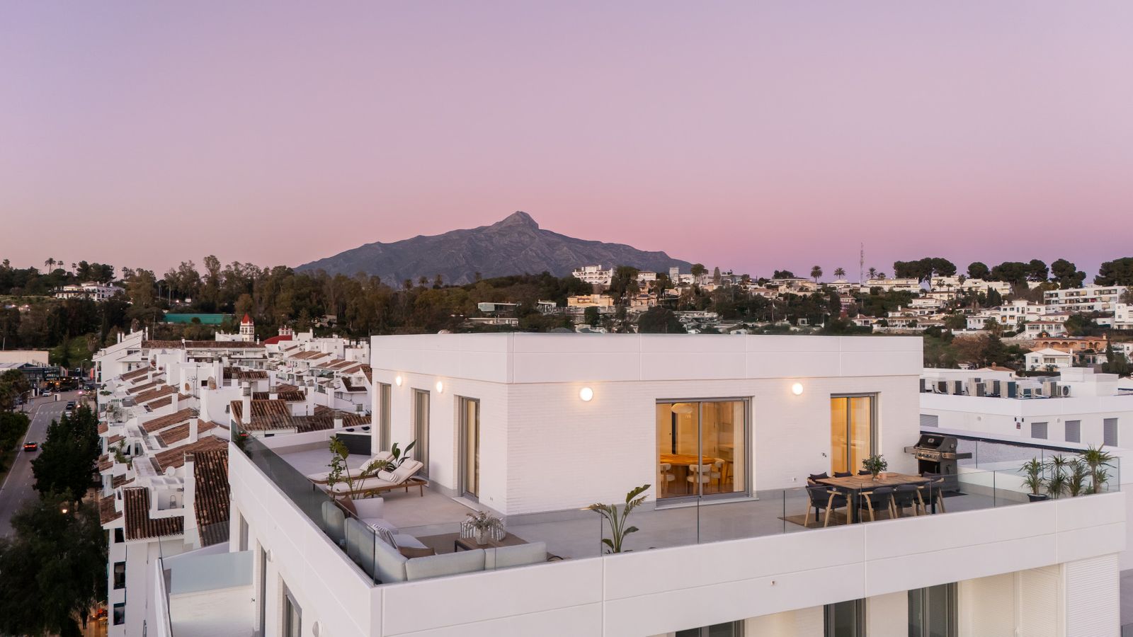 4-bedroom Penthouse in La Campana