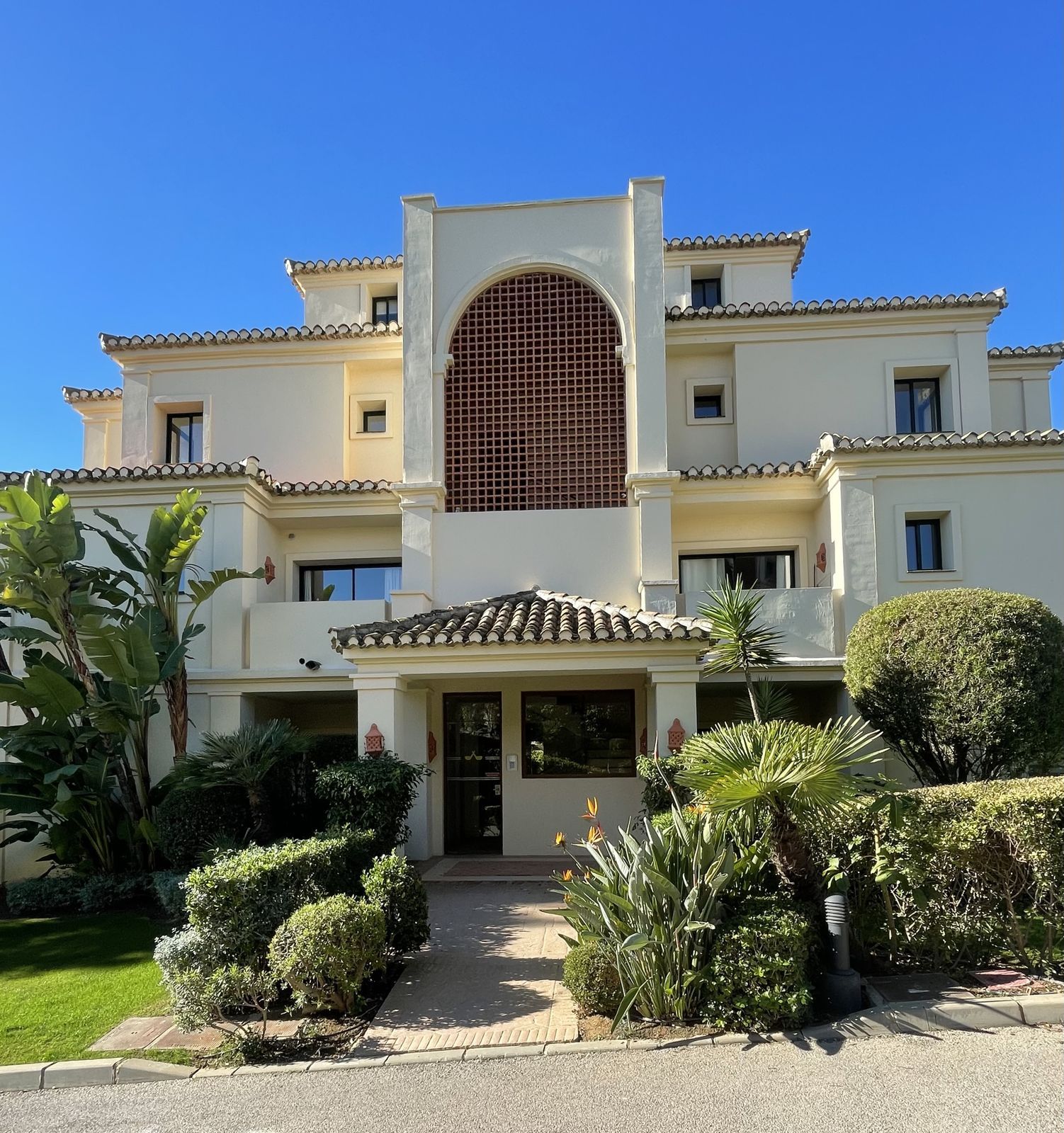 5-bedroom Ground Floor Apartment in Benahavís