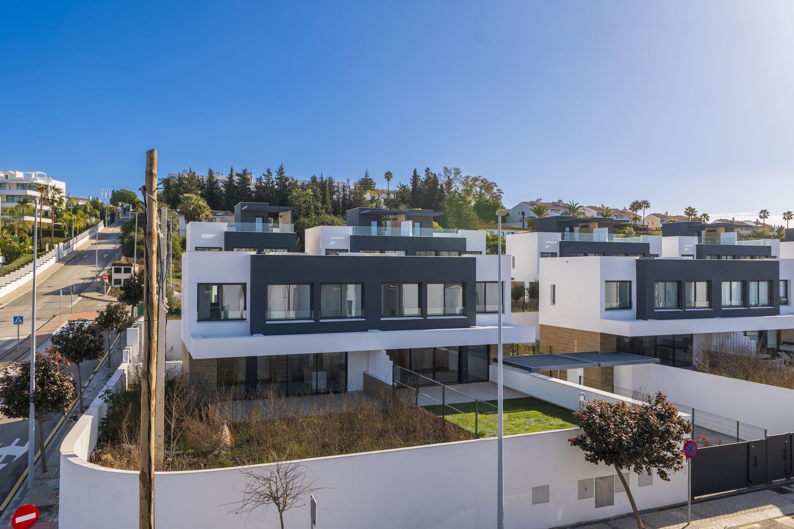 4-bedroom Semi-Detached House in Atalaya