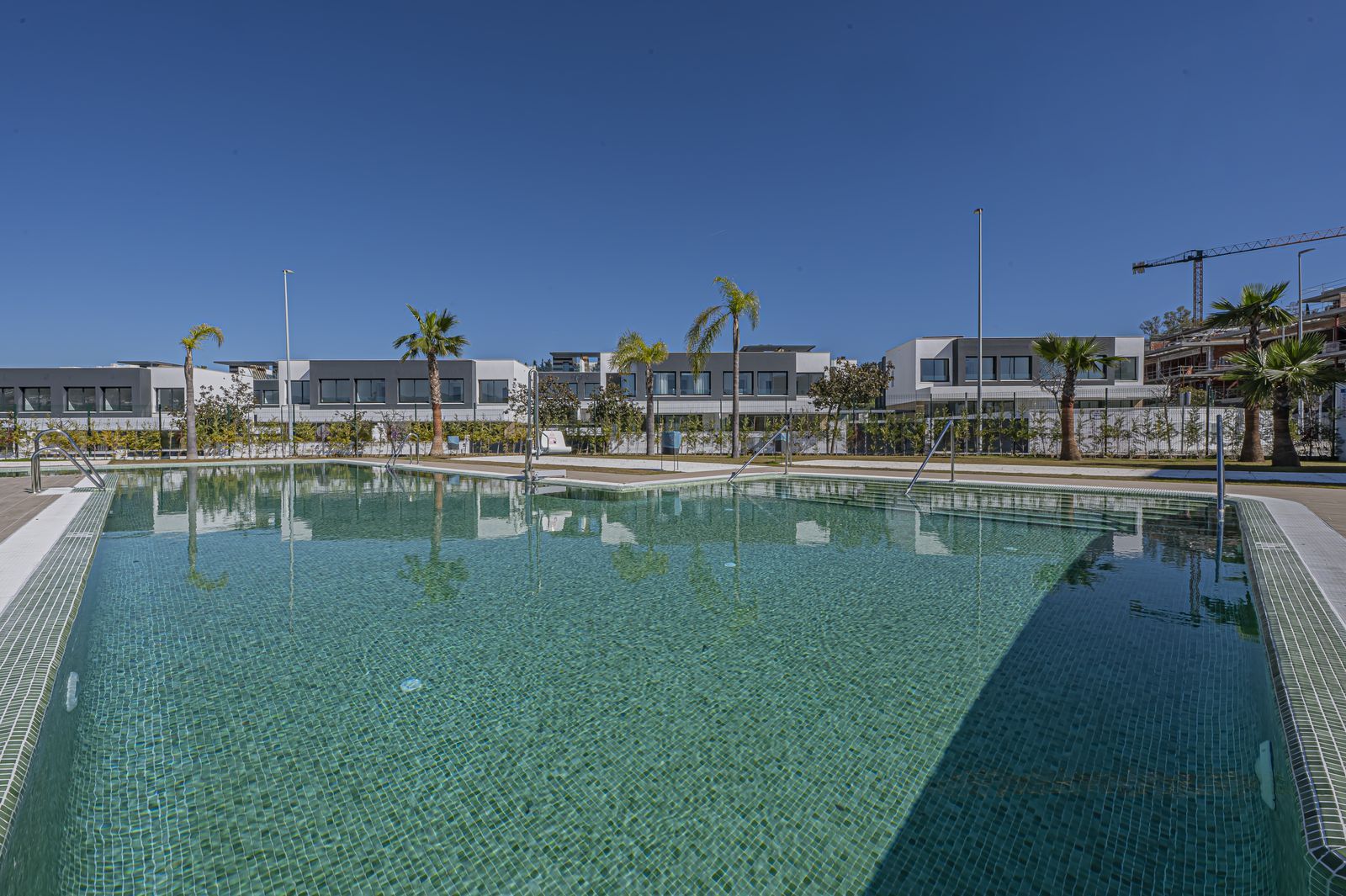 4-bedroom Semi-Detached House in Atalaya