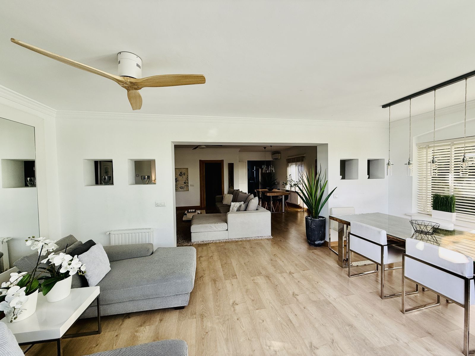 4-bedroom Semi-Detached House in Guadalmina Baja