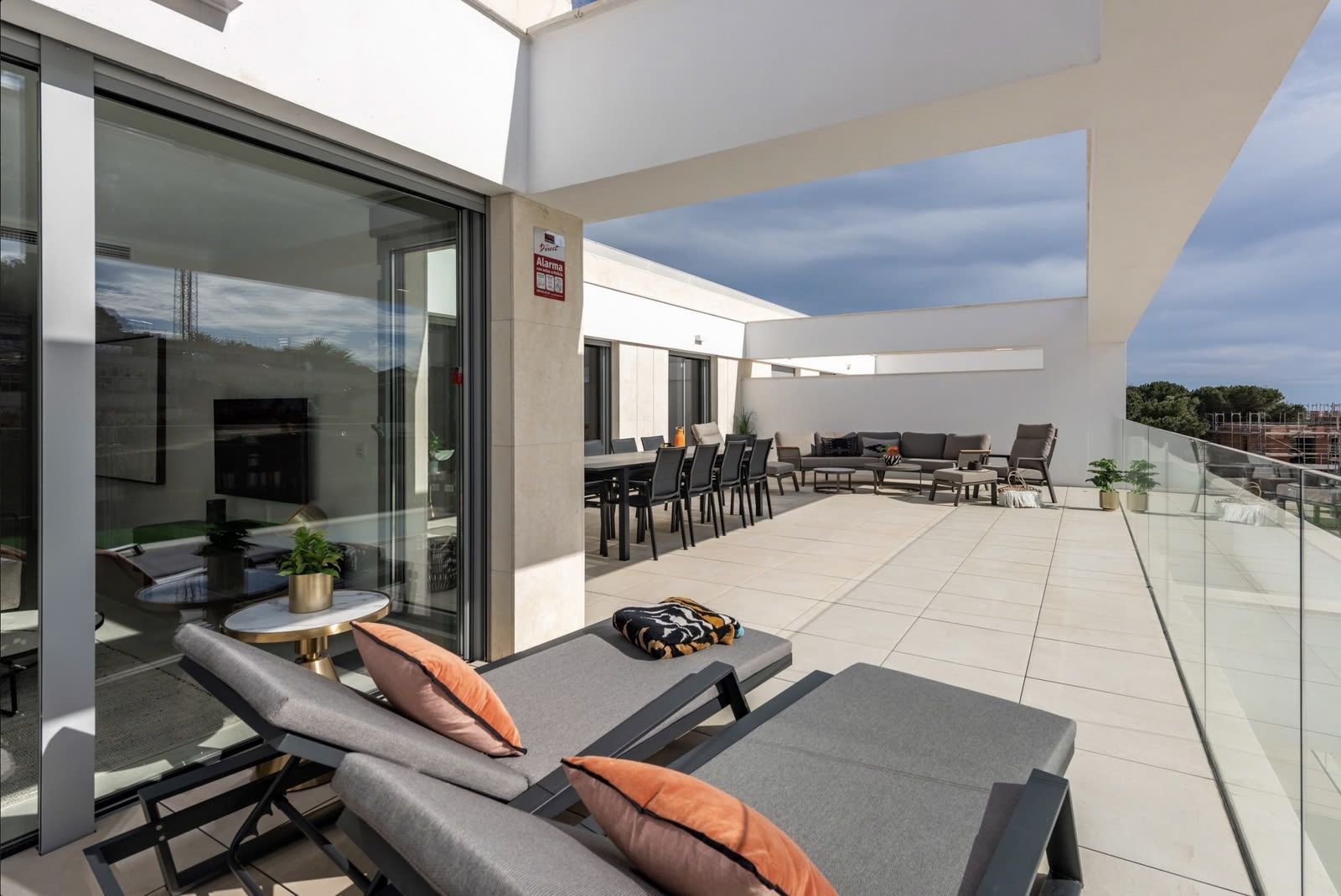 3-bedroom Penthouse in Elviria