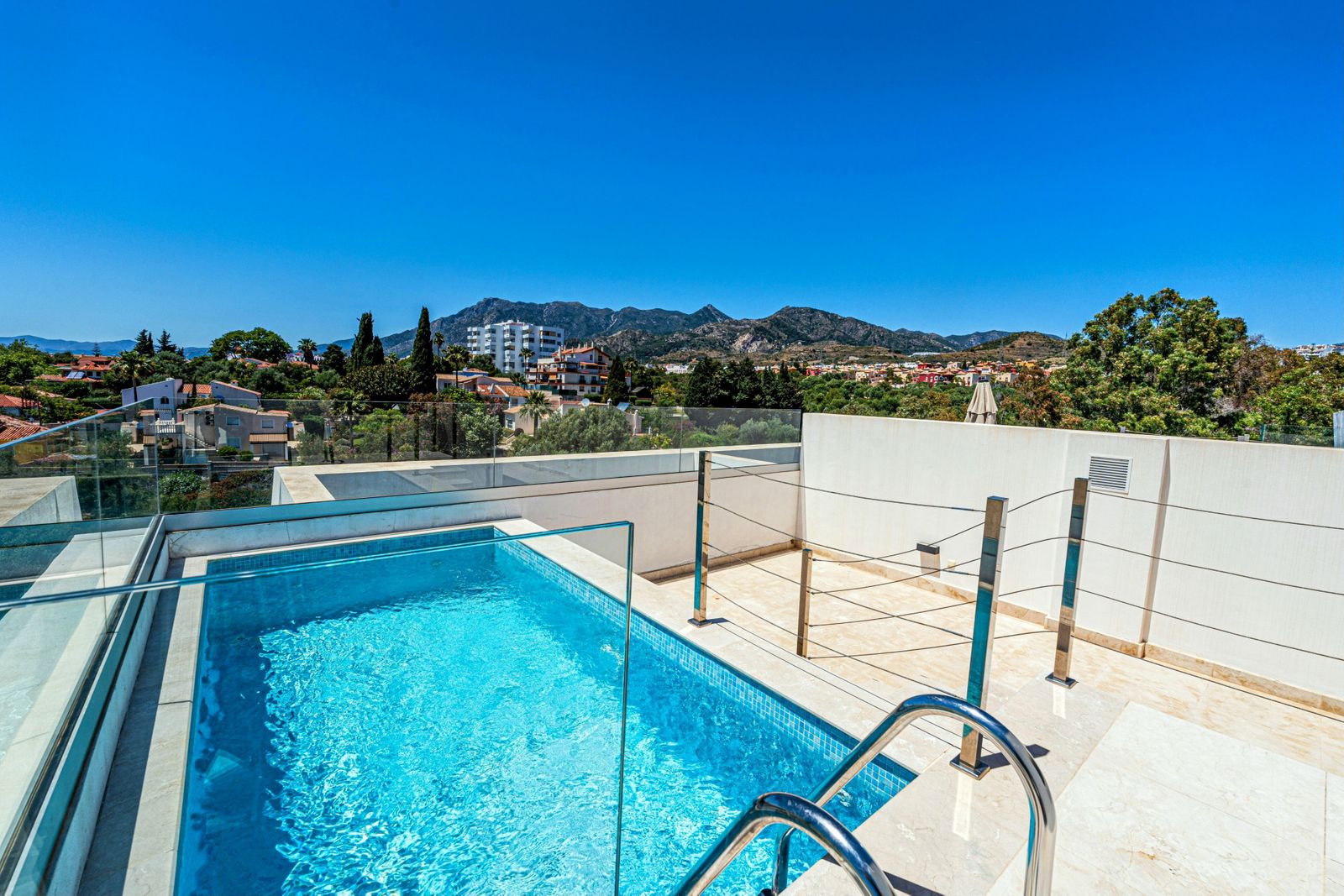 4-bedroom Townhouse in Río Real