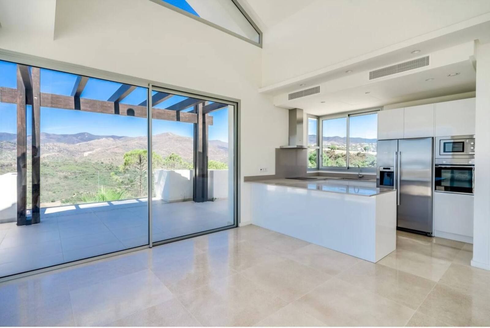 4-bedroom Penthouse in Benahavís