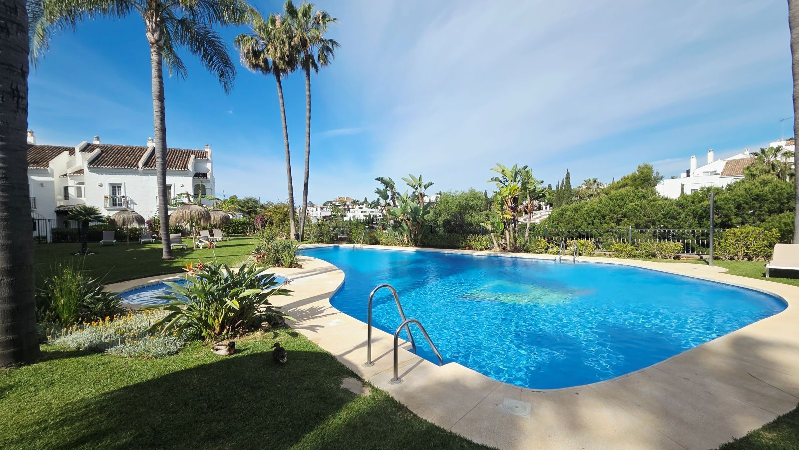3-bedroom Semi-Detached House in The Golden Mile