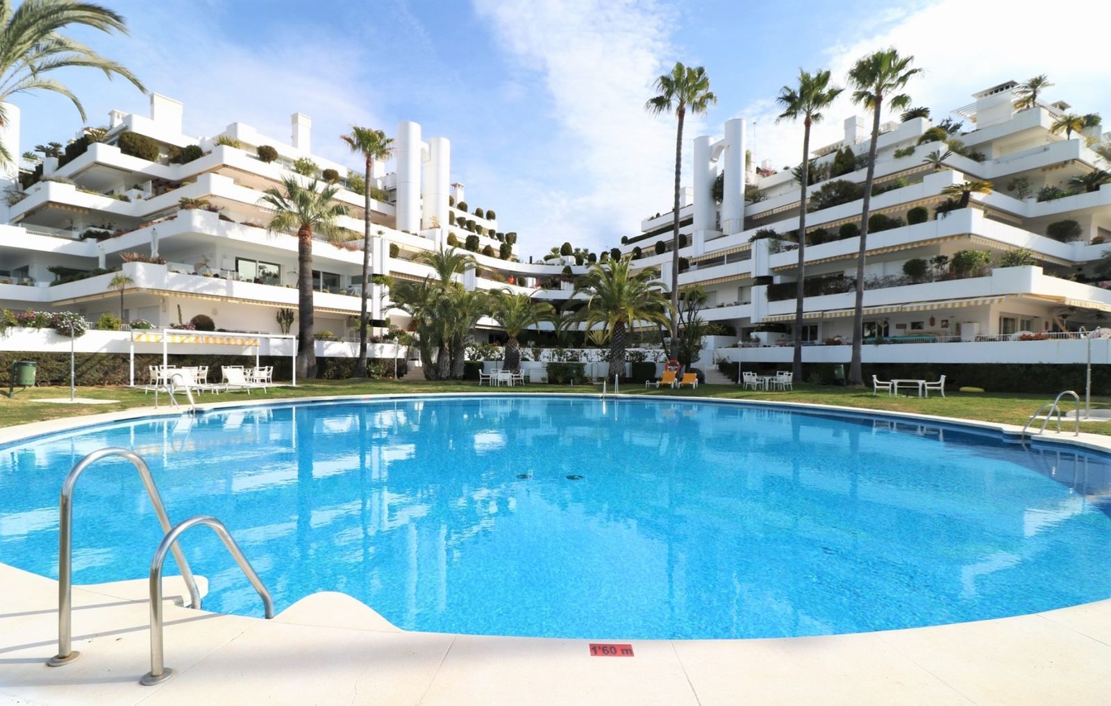 2-bedroom Apartment in Marbella