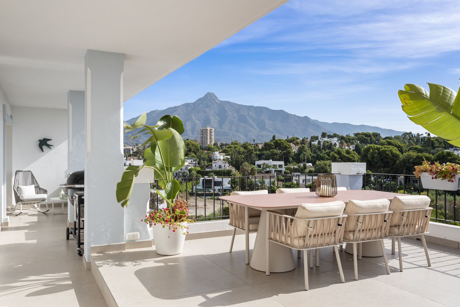 5-bedroom Penthouse Duplex in Nueva Andalucia