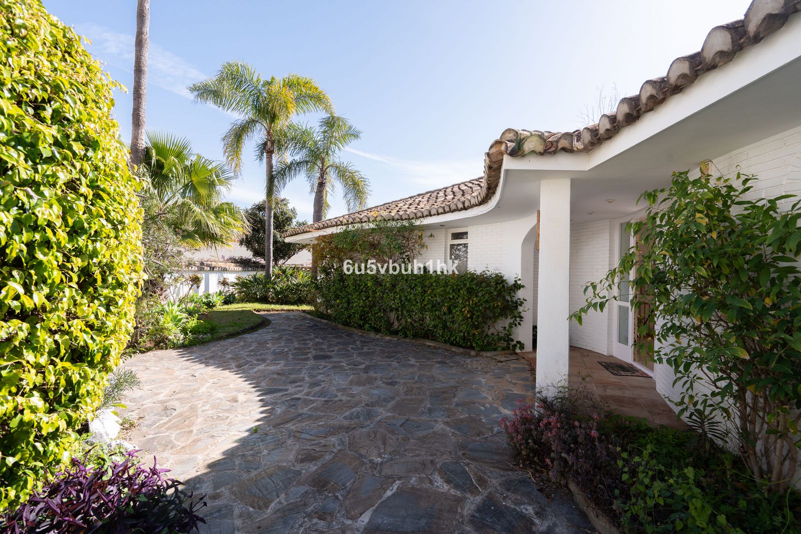 5-bedroom Villa in Calahonda