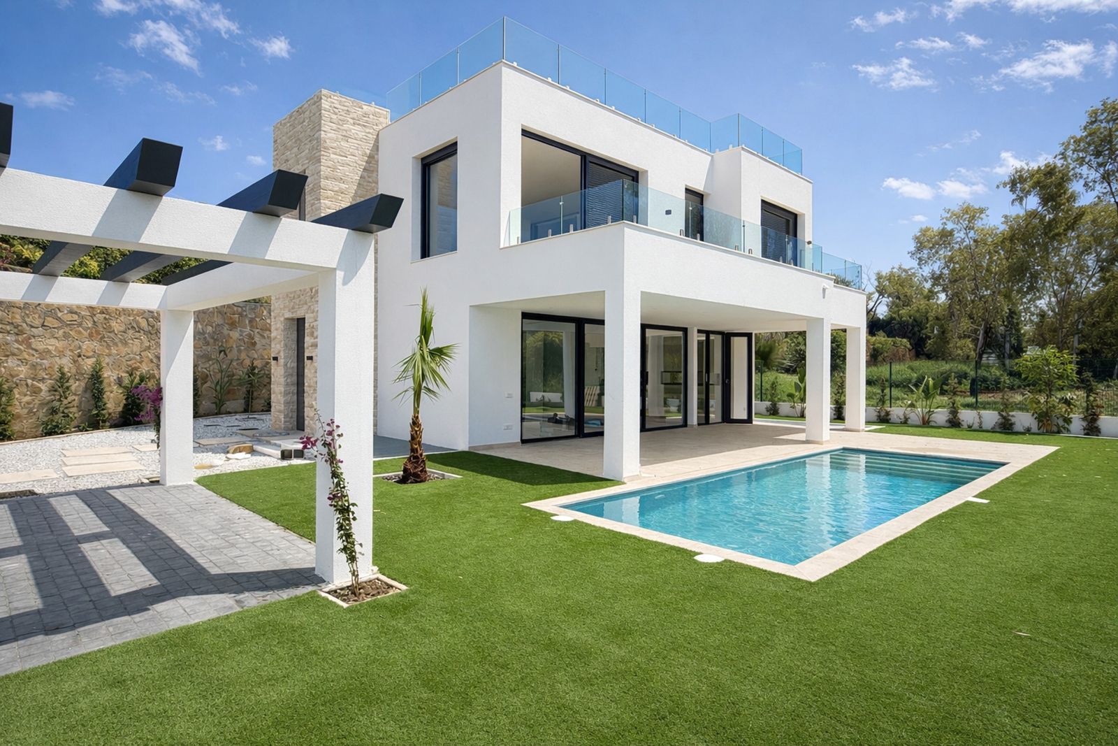 6-bedroom Villa in New Golden Mile