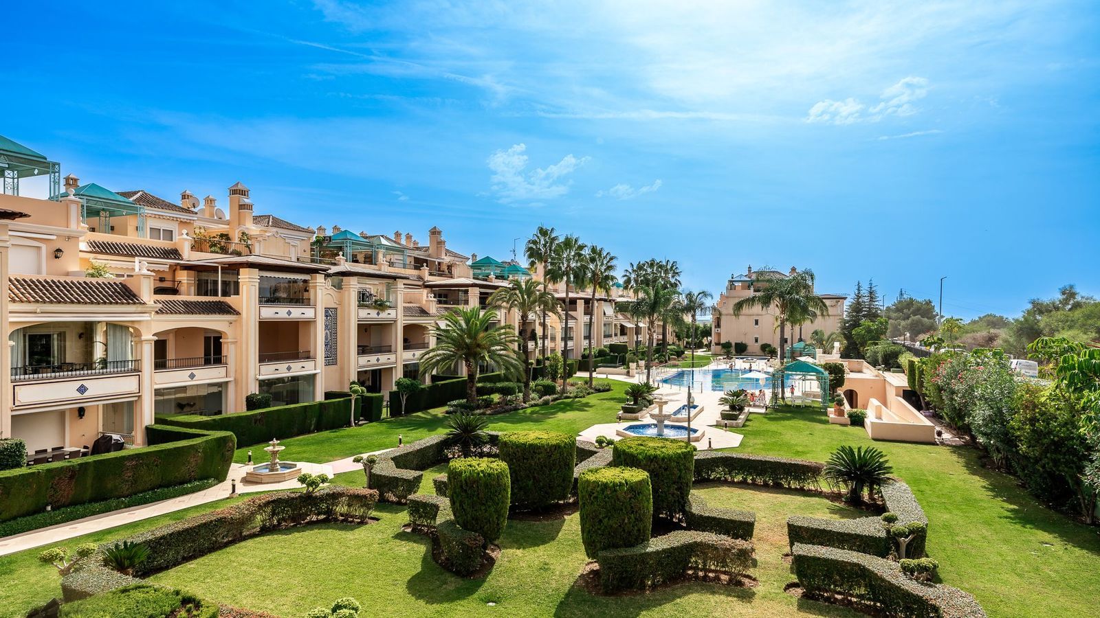 3-bedroom Penthouse Duplex in The Golden Mile