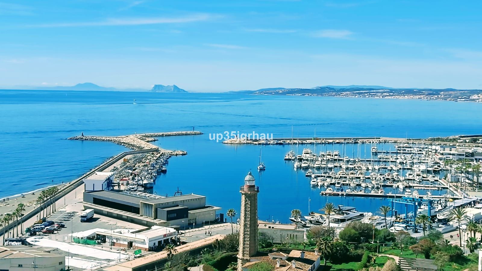 4-bedroom Penthouse in Estepona