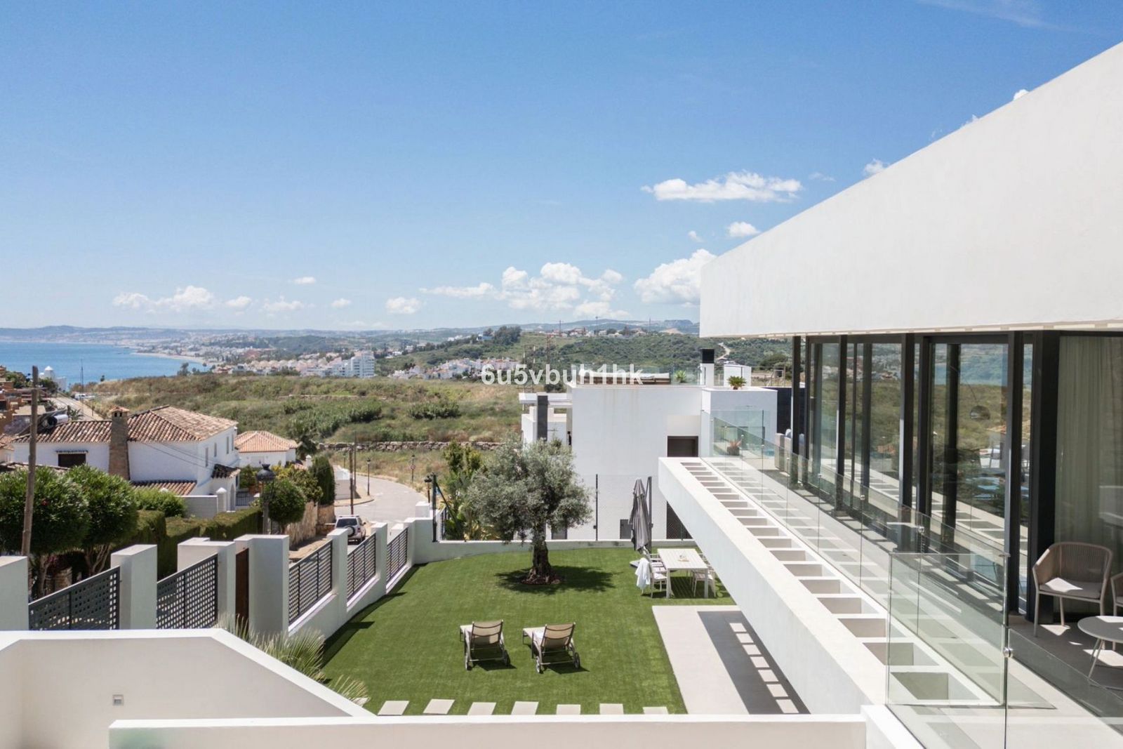 5-bedroom Villa in Estepona