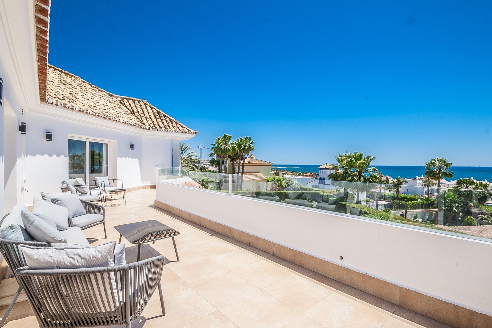6-bedroom Villa in Estepona