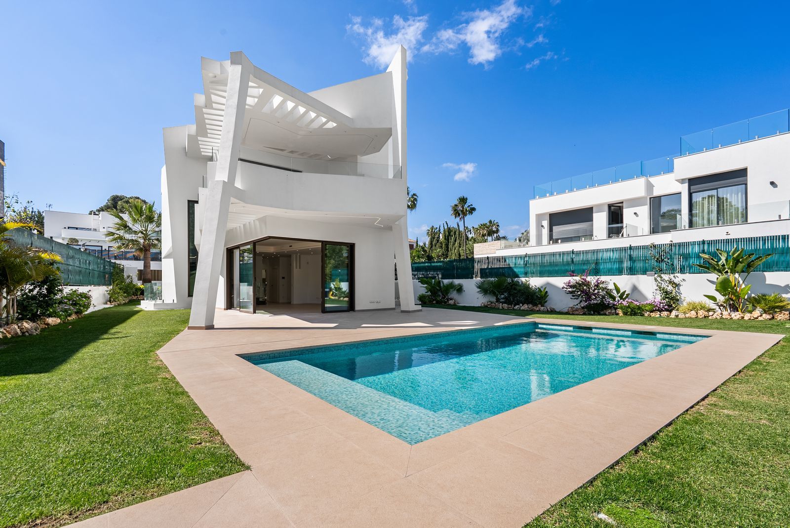 4-bedroom Villa in Atalaya