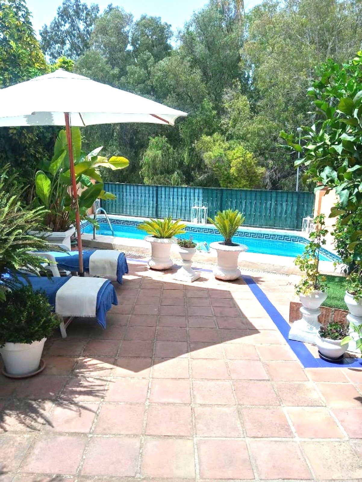 3-bedroom Semi-Detached House in The Golden Mile