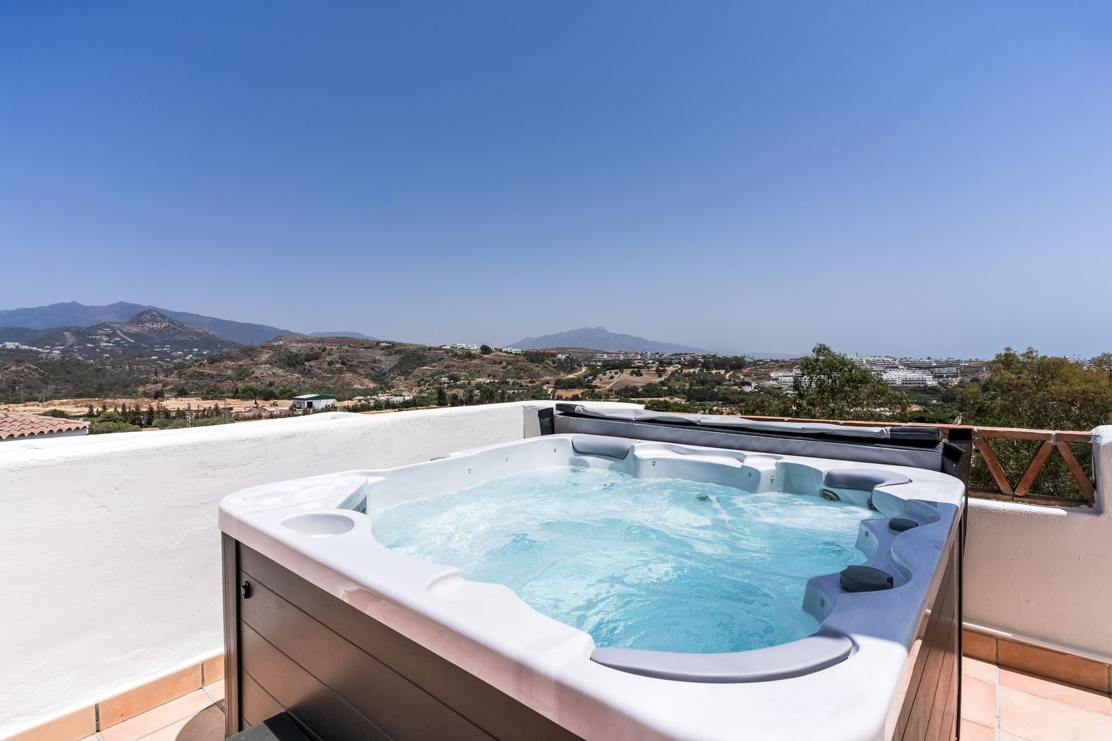 2-bedroom Penthouse Duplex in Selwo