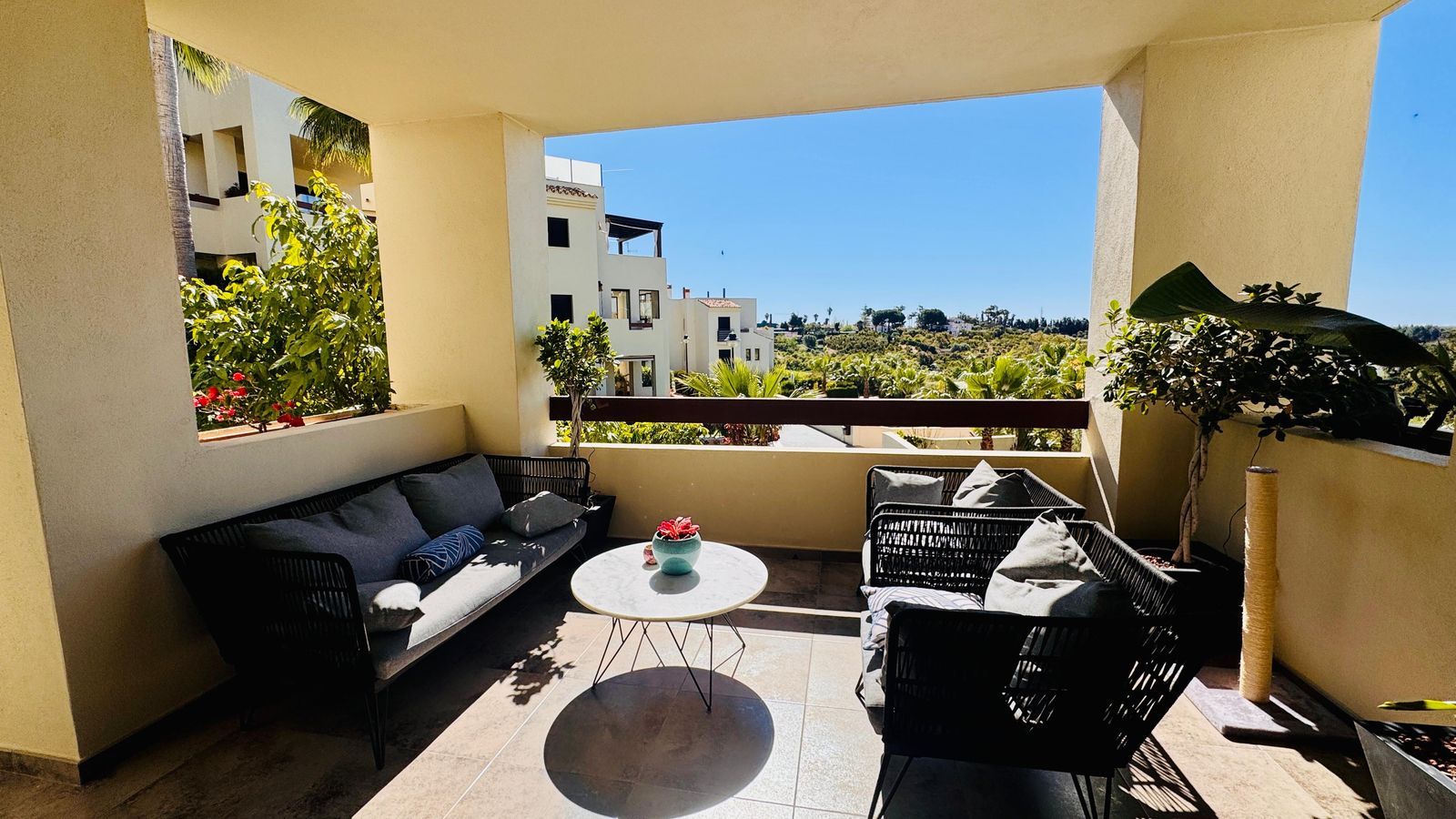 2-bedroom Apartment in Selwo