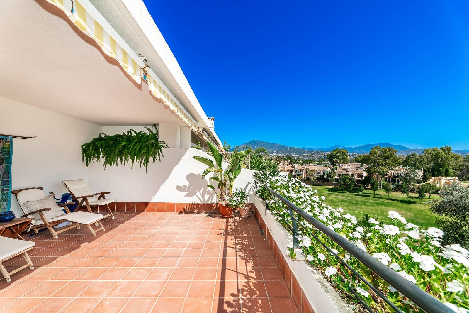 3-bedroom Penthouse Duplex in Guadalmina Alta
