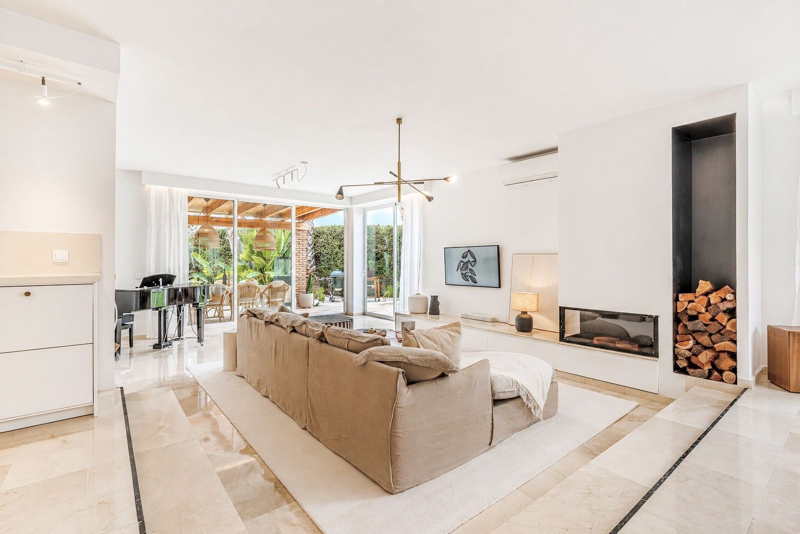 House in San Pedro de Alcantara - view 1