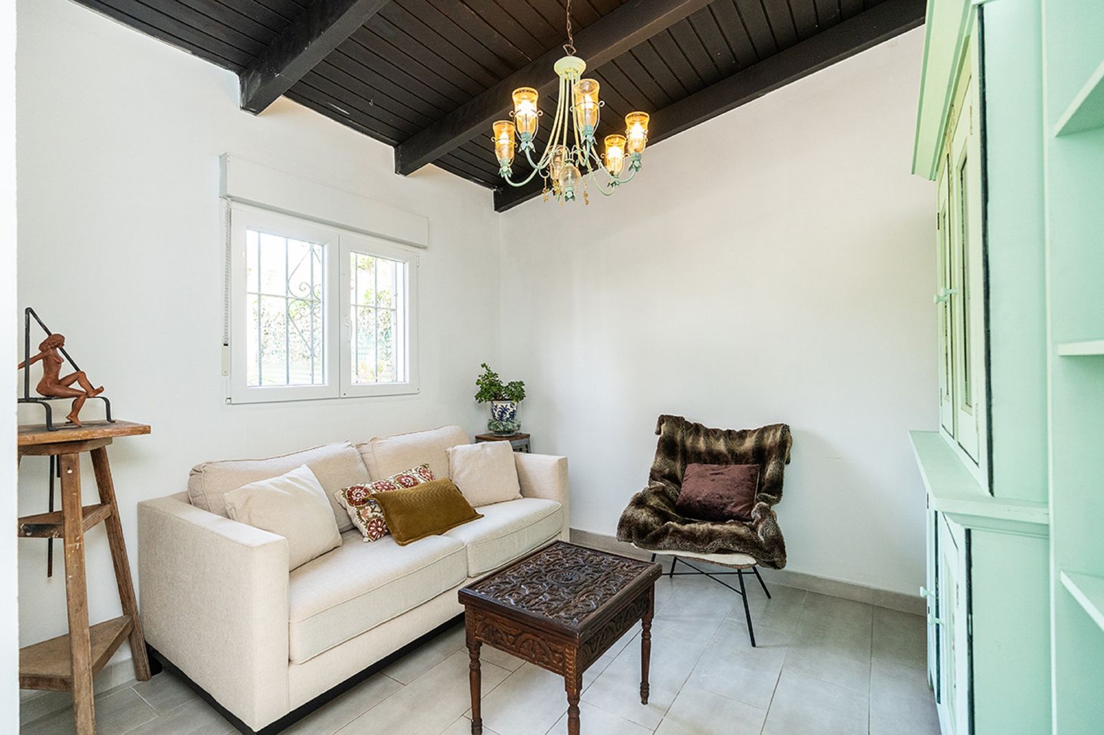 6-bedroom villa in Río Real, Marbella – image 9