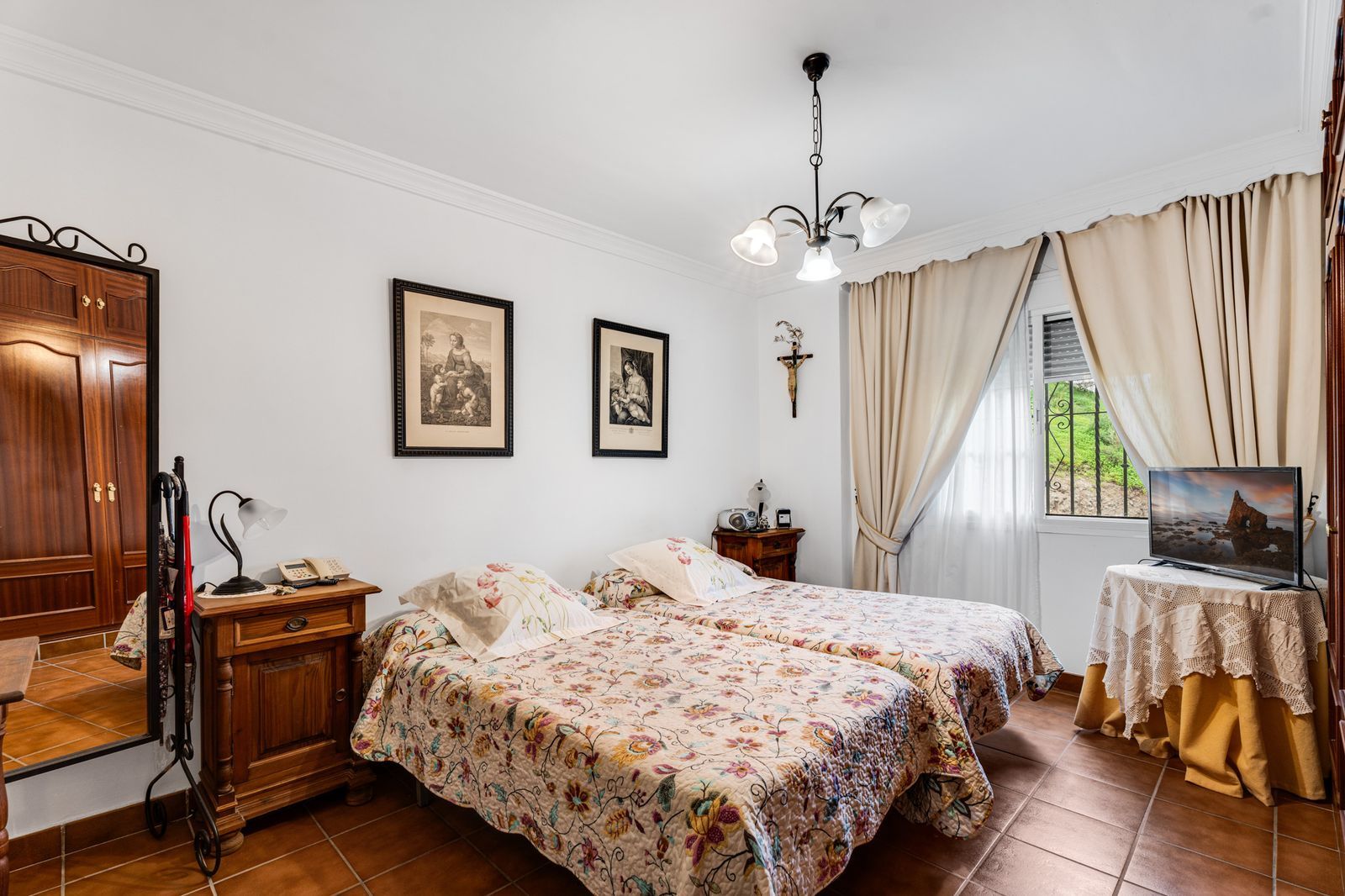 7-bedroom semi-detached house in Estepona Town, Marbella – image 15