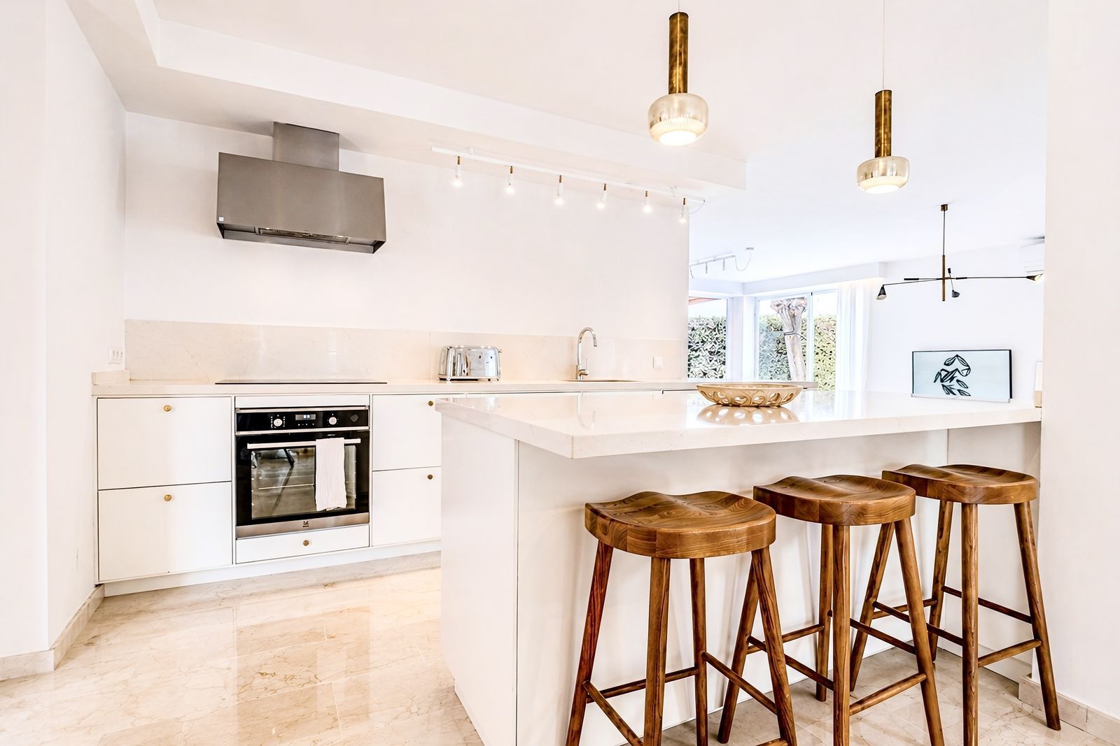 4-bedroom semi-detached villa in San Pedro de Alcántara, Marbella – image 16