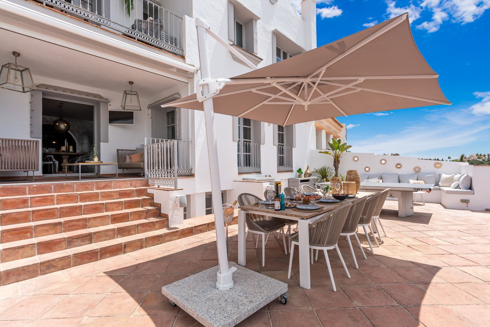 5-bedroom townhouse in La Heredia, Marbella – image 1