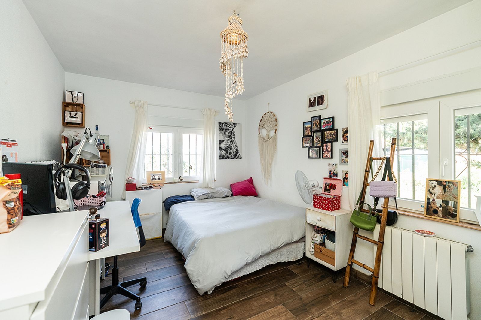 6-bedroom villa in Río Real, Marbella – image 19