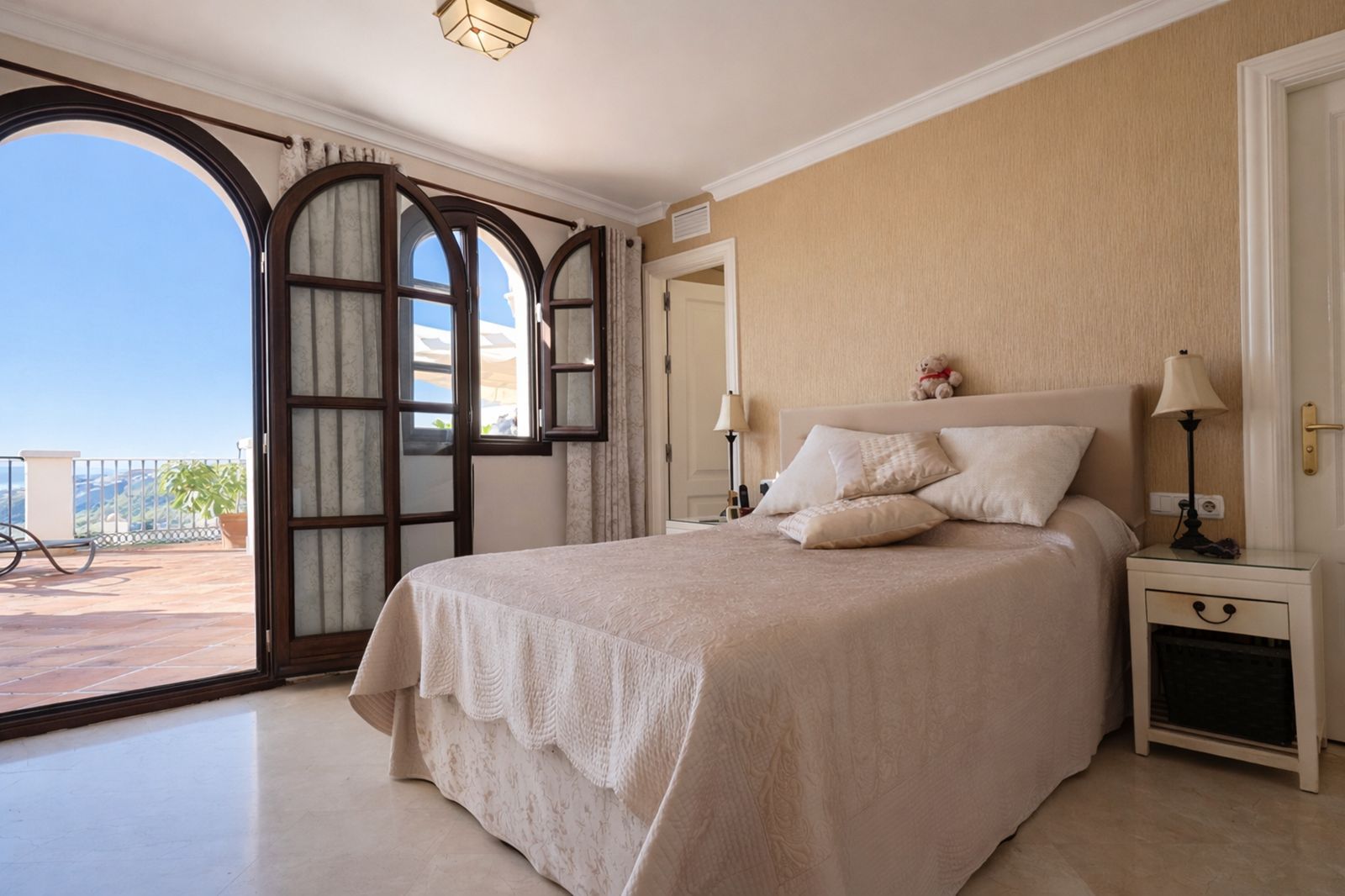 3-bedroom townhouse in La Heredia, Marbella – image 20