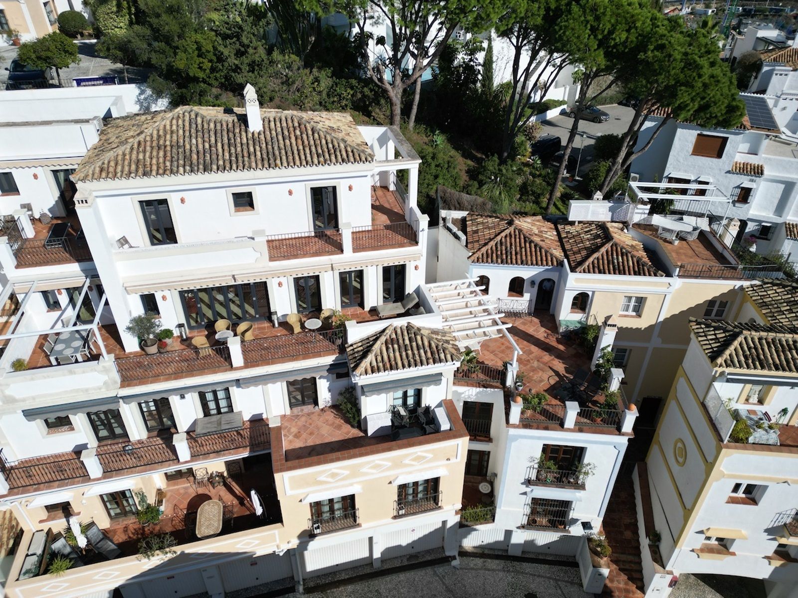 3-bedroom townhouse in La Heredia, Marbella – image 24