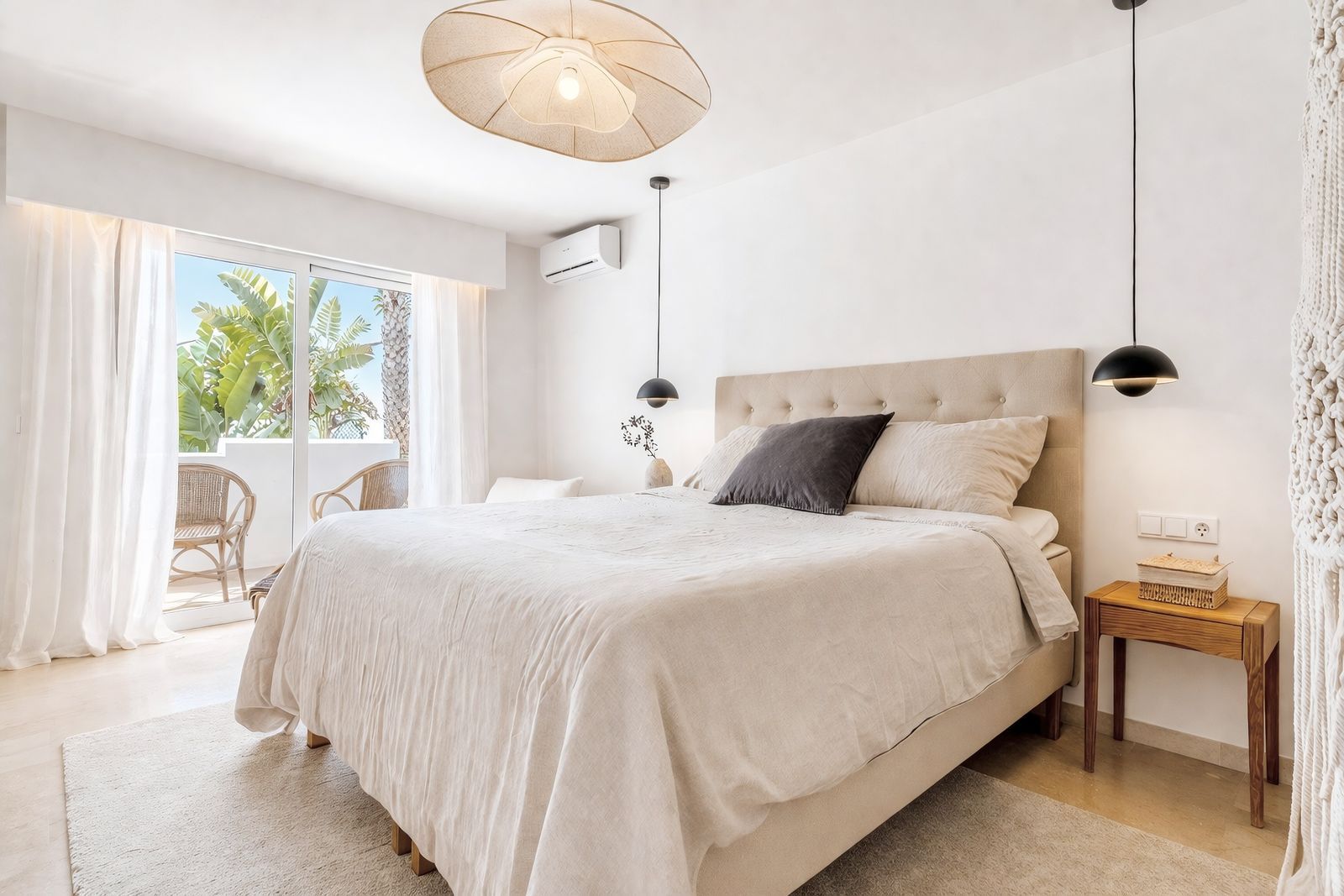 4-bedroom semi-detached villa in San Pedro de Alcántara, Marbella – image 24
