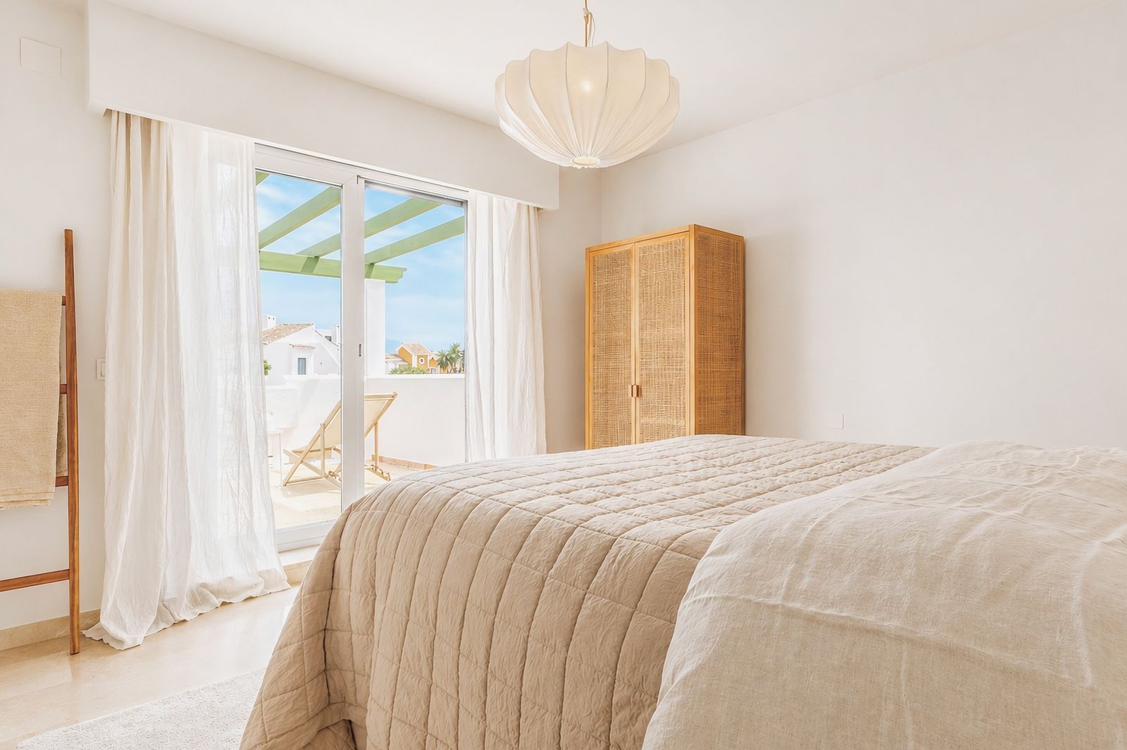 4-bedroom semi-detached villa in San Pedro de Alcántara, Marbella – image 31