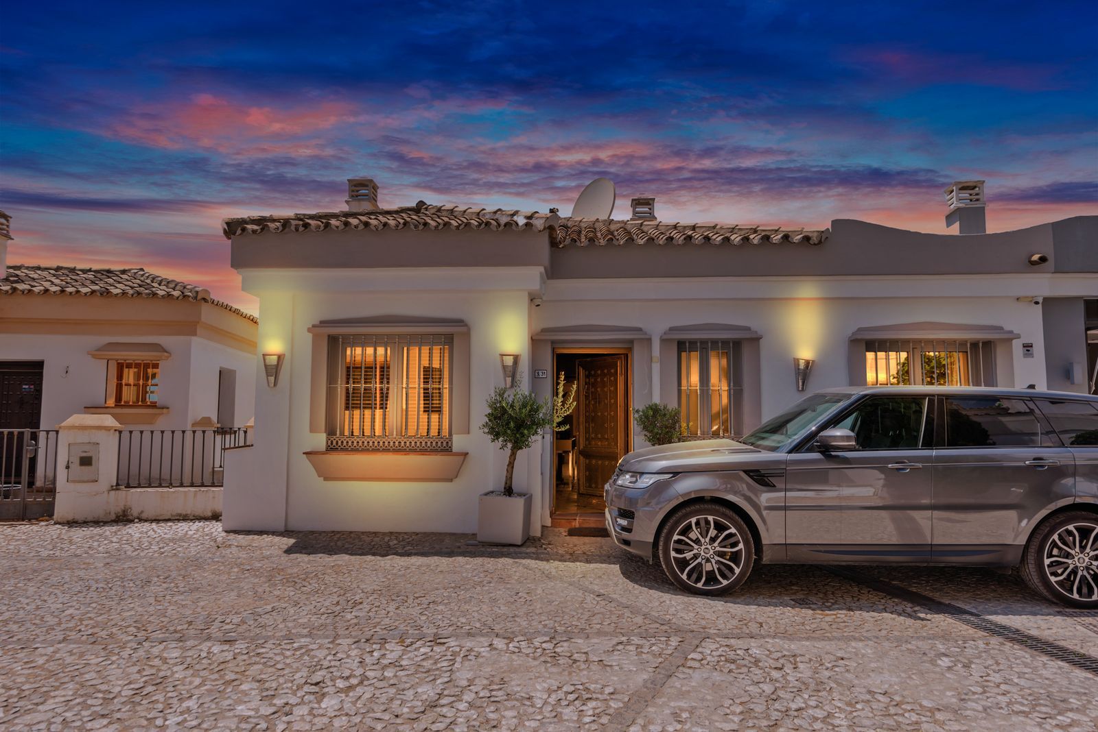 5-bedroom townhouse in La Heredia, Marbella – image 40